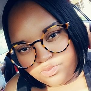 Meet your Posher, Alisha